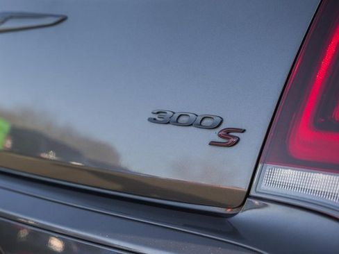 Used 2023 Chrysler 300 S image 17