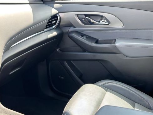 Used 2018 Chevrolet Traverse Premier AWD/4WD image 19