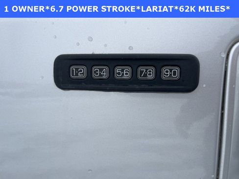 Used 2015 Ford F250 Lariat w/ Chrome Package image 17