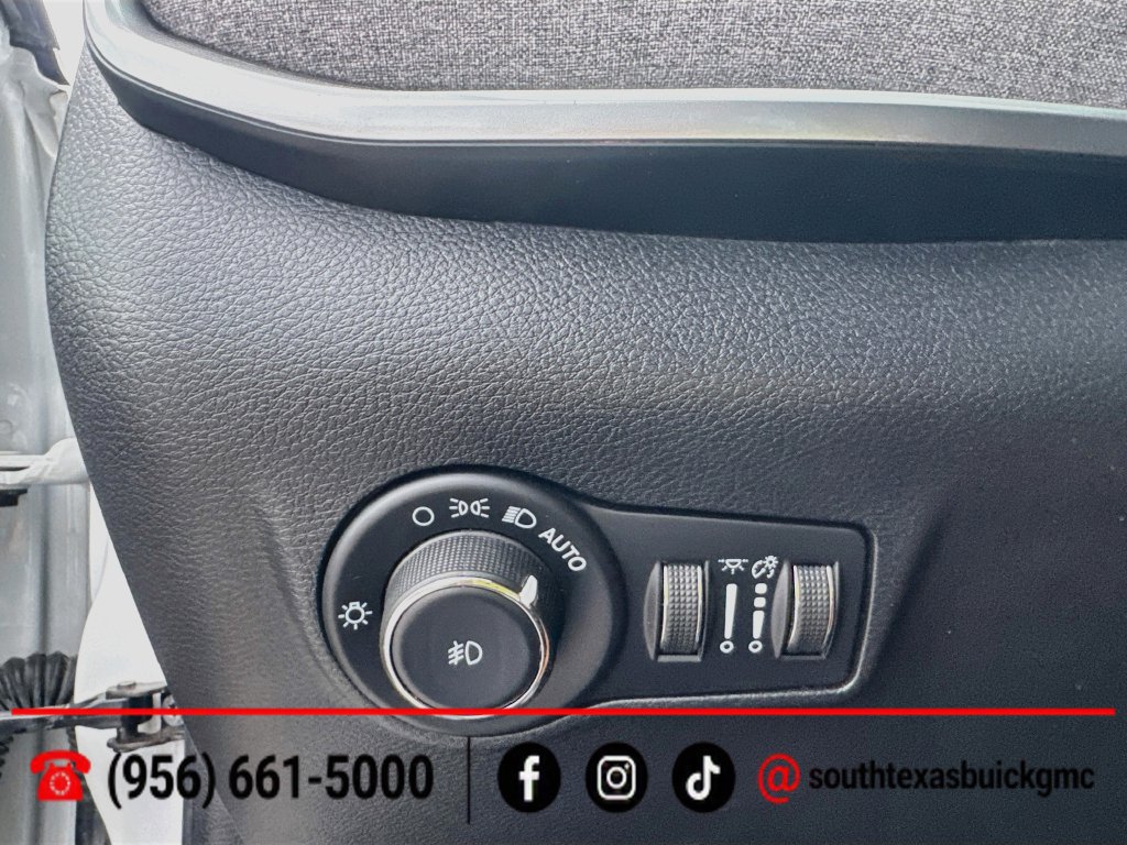 Used 2022 Jeep Compass Latitude AWD/4WD image 20