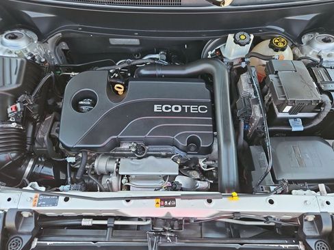 Certified 2018 Chevrolet Equinox LT FWD image 29