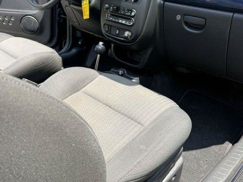 Used 2005 Chrysler PT Cruiser Convertible FWD image 14