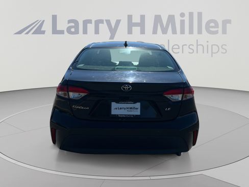 Used 2023 Toyota Corolla LE FWD image 4