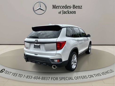 Used 2025 Honda Passport EX-L image 5