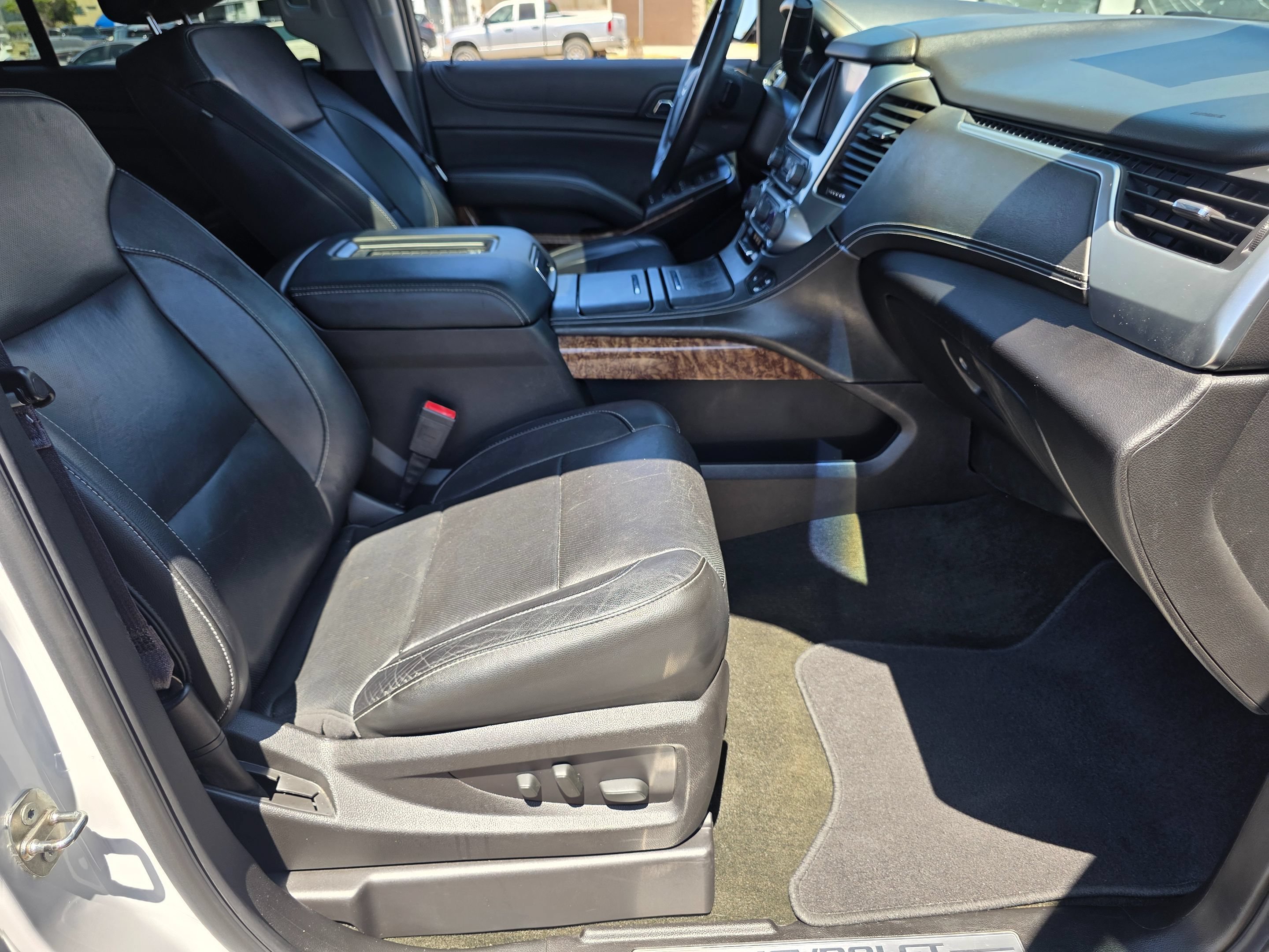 Used 2017 Chevrolet Tahoe Premier AWD/4WD image 12