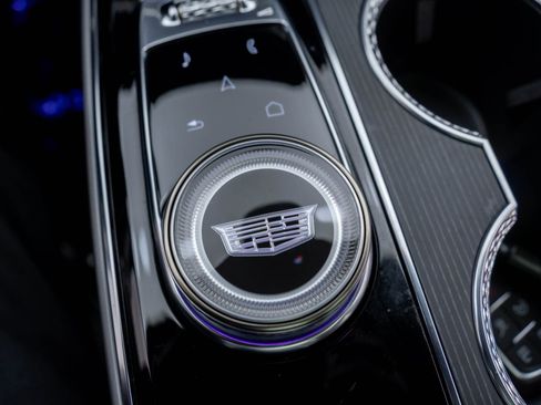 Certified 2025 Cadillac Lyriq Luxury w/ LPO, Floor Liner Package image 30