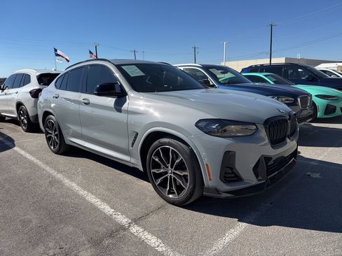 Certified 2022 BMW X4 M40i image 2