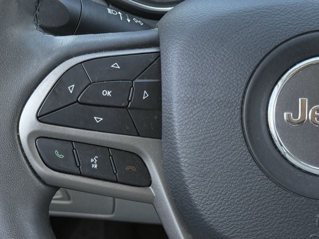 Used 2022 Jeep Cherokee Limited AWD/4WD image 14