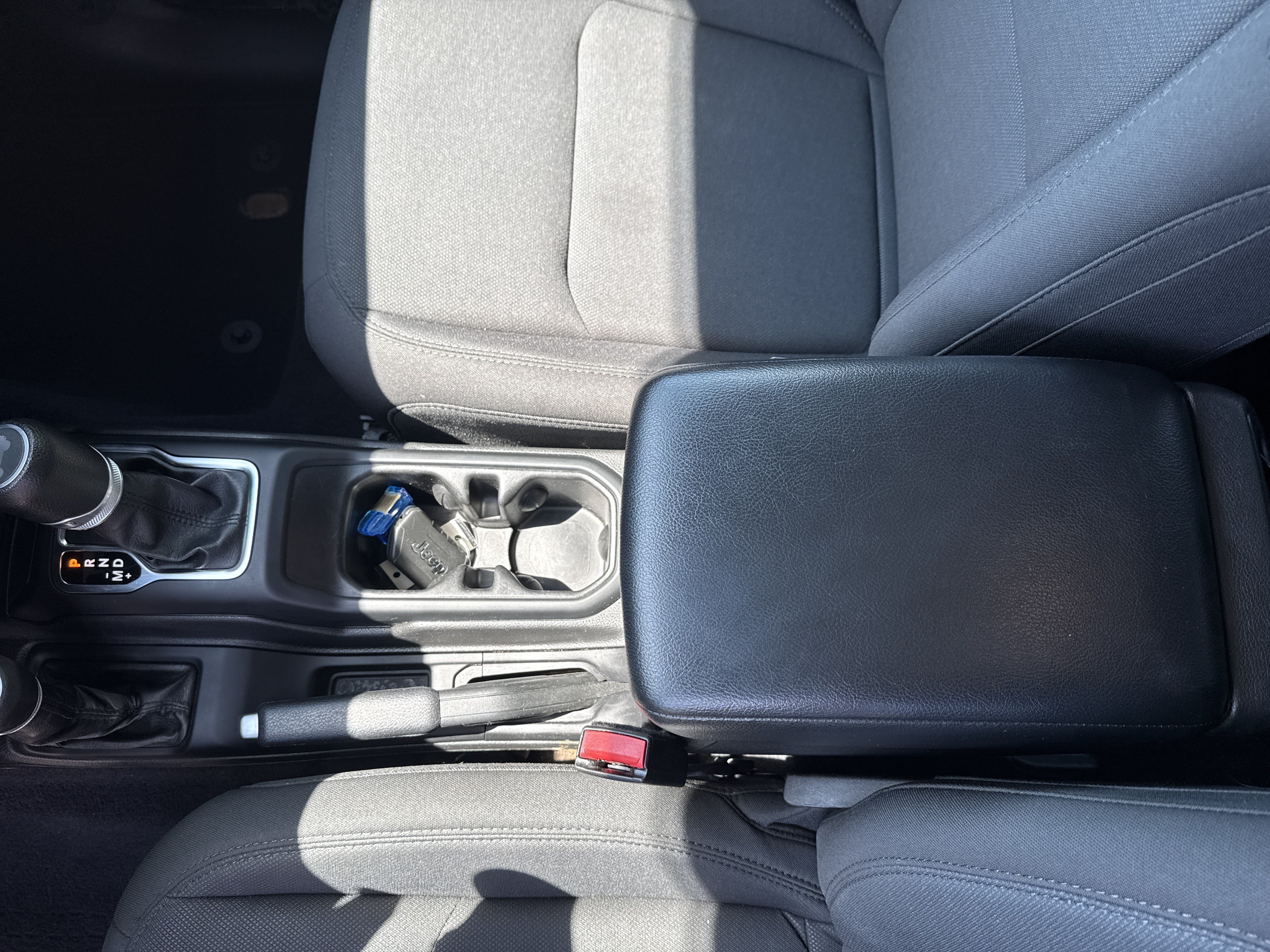Used 2022 Jeep Wrangler Unlimited Sport AWD/4WD image 30
