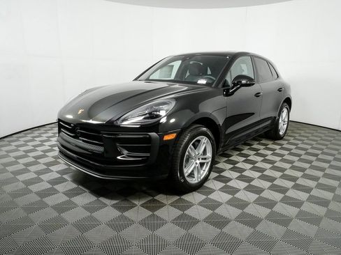 Used 2026 Porsche Macan AWD/4WD image 1