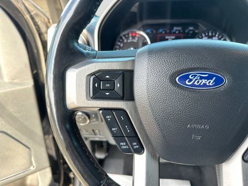 Used 2022 Ford F350 Platinum w/ FX4 Off-Road Package image 21