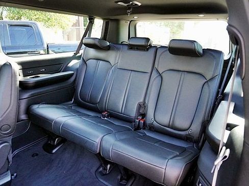 New 2026 Jeep Grand Wagoneer L Limited w/ Premium Group II image 23