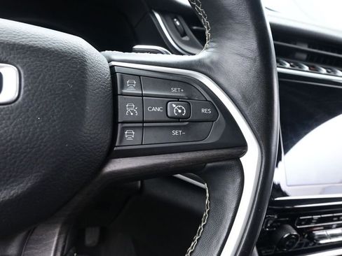 Used 2022 Jeep Grand Cherokee L Limited AWD/4WD image 33