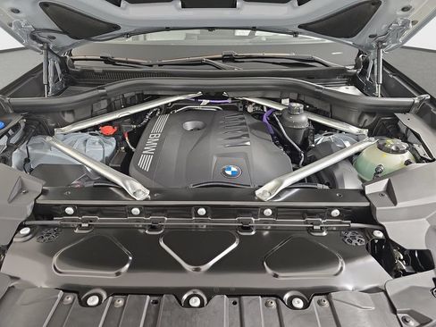 New 2026 BMW X5 xDrive40i w/ M Sport Package AWD/4WD image 32