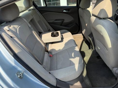 Used 2018 Chevrolet Cruze LT w/ Convenience Package image 13