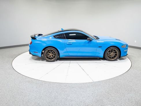 Used 2022 Ford Mustang GT Premium w/ Equipment Group 401A RWD image 26