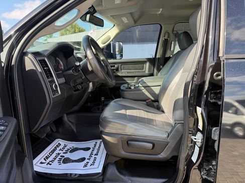 Used 2017 RAM 2500 Tradesman w/ Chrome Appearance Group image 24