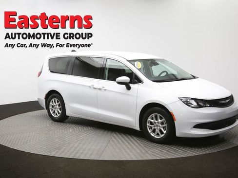 Used 2023 Chrysler Voyager LX FWD image 48