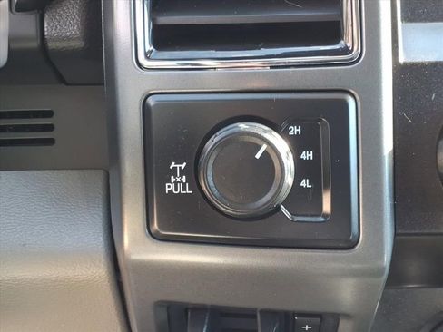 Certified 2020 Ford F250 XLT w/ Tremor Off-Road Package image 22