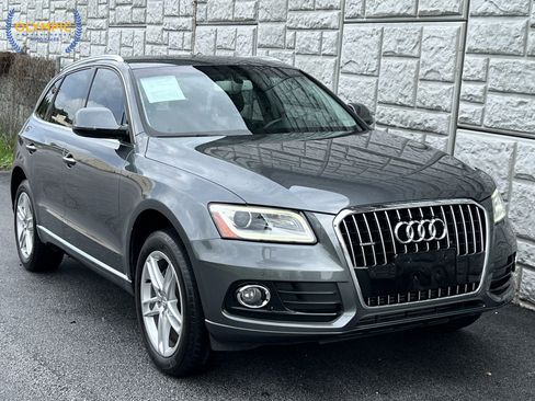 Used 2016 Audi Q5 2.0T Premium Plus w/ Technology Package AWD/4WD image 3