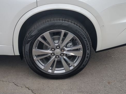Certified 2023 Cadillac XT6 Premium Luxury w/ Technology Package AWD/4WD image 32