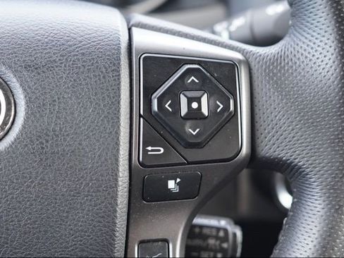 Certified 2023 Toyota Tacoma TRD Off-Road image 25