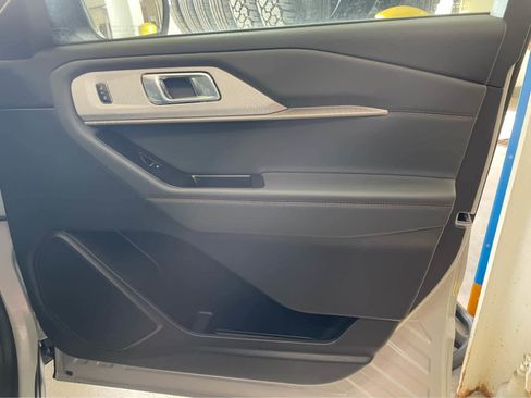 New 2026 Ford Explorer Active w/ Active Comfort Package AWD/4WD image 37