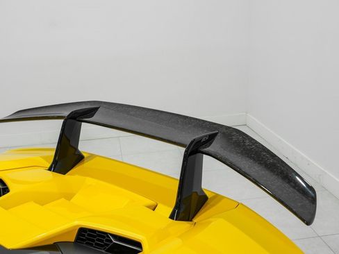 Used 2018 Lamborghini Huracan Performante image 53