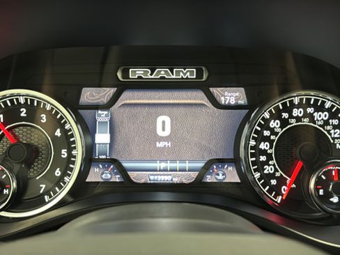 Used 2025 RAM 1500 Laramie w/ Sport Appearance Package AWD/4WD image 16
