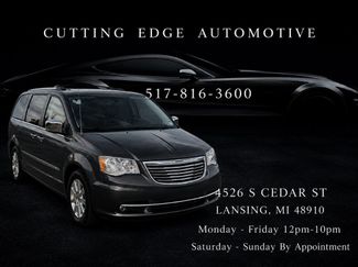 Used 2012 Chrysler Town & Country Touring-L w/ Entertainment Group #2 FWD video 1