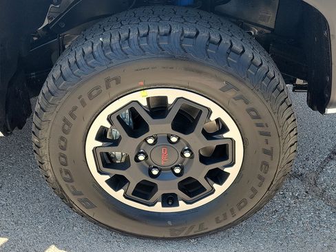 New 2025 Toyota Tacoma TRD Off-Road w/ TRD Off Road Upgrade Package image 7