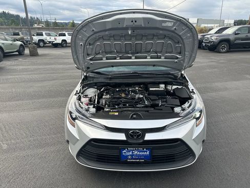 Used 2024 Toyota Corolla LE FWD image 4