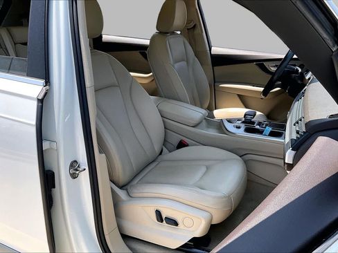 Used 2019 Audi Q7 2.0T Premium w/ Convenience Package AWD/4WD image 9