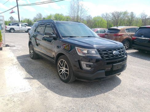 Used 2016 Ford Explorer Sport w/ Equipment Group 401A AWD/4WD image 5