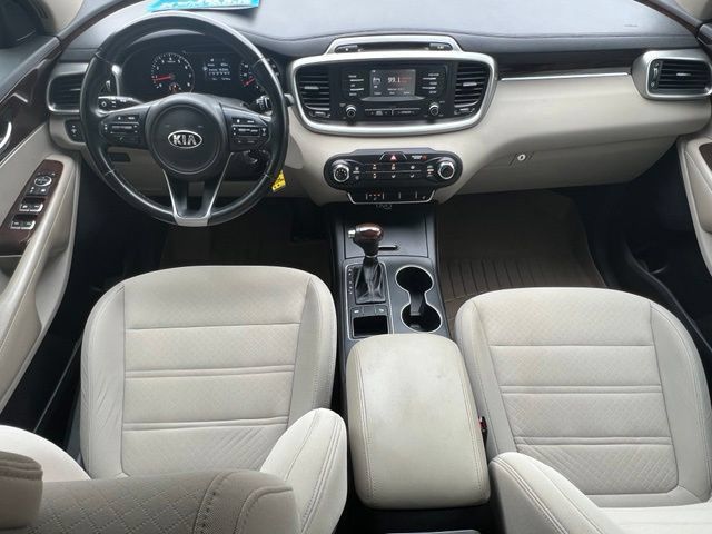 Used 2016 Kia Sorento FWD w/ LX Convenience Package image 8