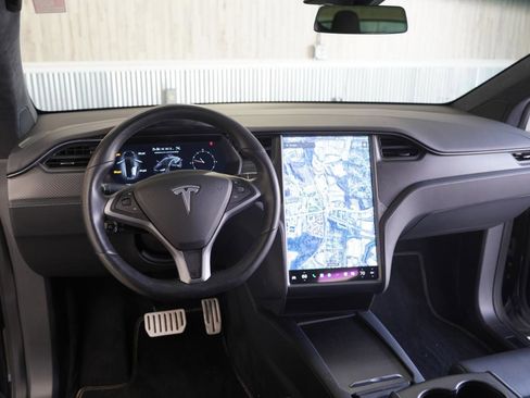 Used 2020 Tesla Model X Performance image 29