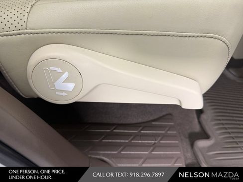 Used 2018 Lexus GX 460 Luxury w/ Preferred Accessory Package AWD/4WD image 45