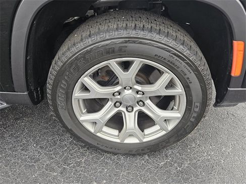 Used 2022 Jeep Wagoneer Series I w/ Premium Group I image 17