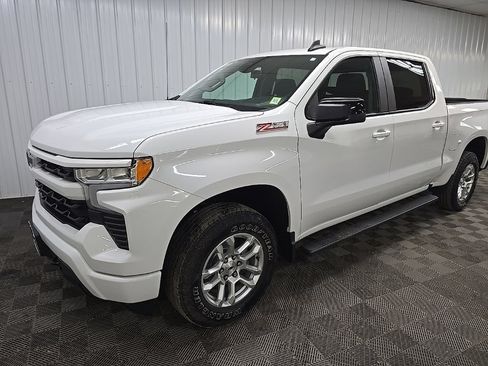 Used 2022 Chevrolet Silverado 1500 RST AWD/4WD image 8