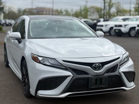 Used 2024 Toyota Camry XSE w/ Navigation Package image 7