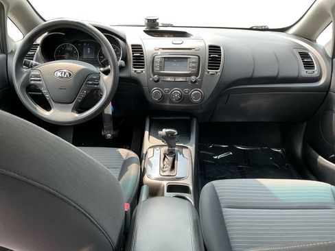 Used 2017 Kia Forte LX w/ LX Popular Package FWD image 12