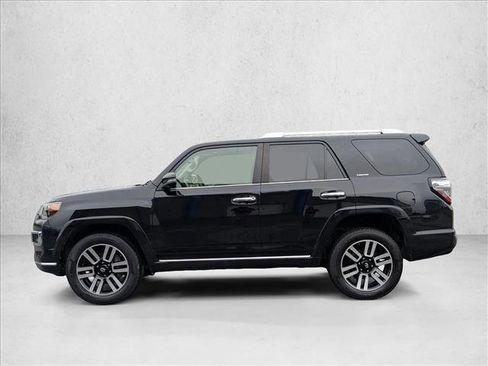 Used 2017 Toyota 4Runner Limited AWD/4WD image 9
