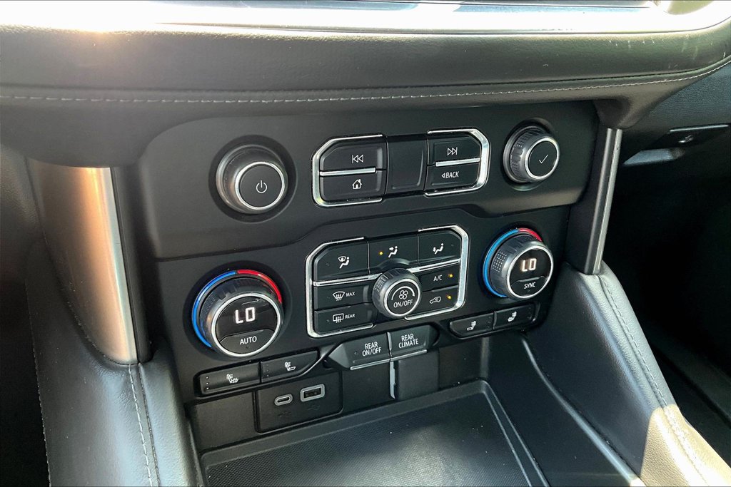 Used 2024 Chevrolet Tahoe Z71 AWD/4WD image 17