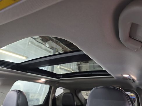 Used 2024 Nissan Murano SL image 31