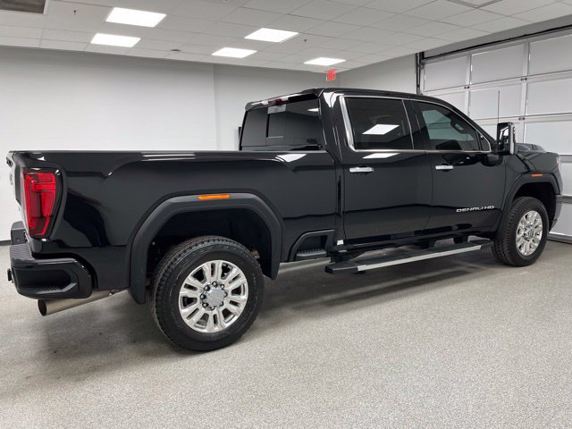 Used 2022 GMC Sierra 3500 Denali w/ Denali Ultimate Package AWD/4WD image 11