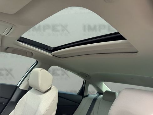 Used 2024 Honda Accord EX image 11