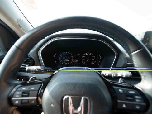 Used 2024 Honda Pilot Touring image 15
