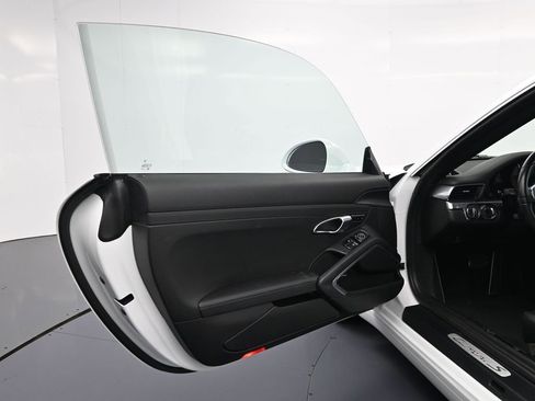 Certified 2014 Porsche 911 Carrera S RWD image 14