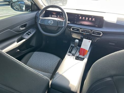 New 2026 Nissan Sentra SV w/ SV Convenience Package FWD image 10