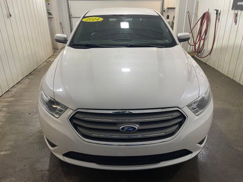 Used 2014 Ford Taurus SEL w/ Equipment Group 201A image 3